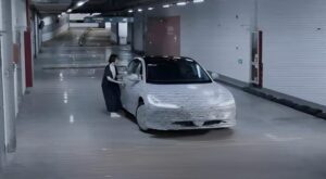 IM Motors rivoluziona il parcheggio laterale: ecco come funziona [VIDEO]