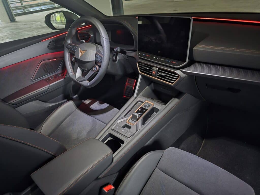 Cupra Leon 1.5 Hybrid 2024 | Com'è & Come Va