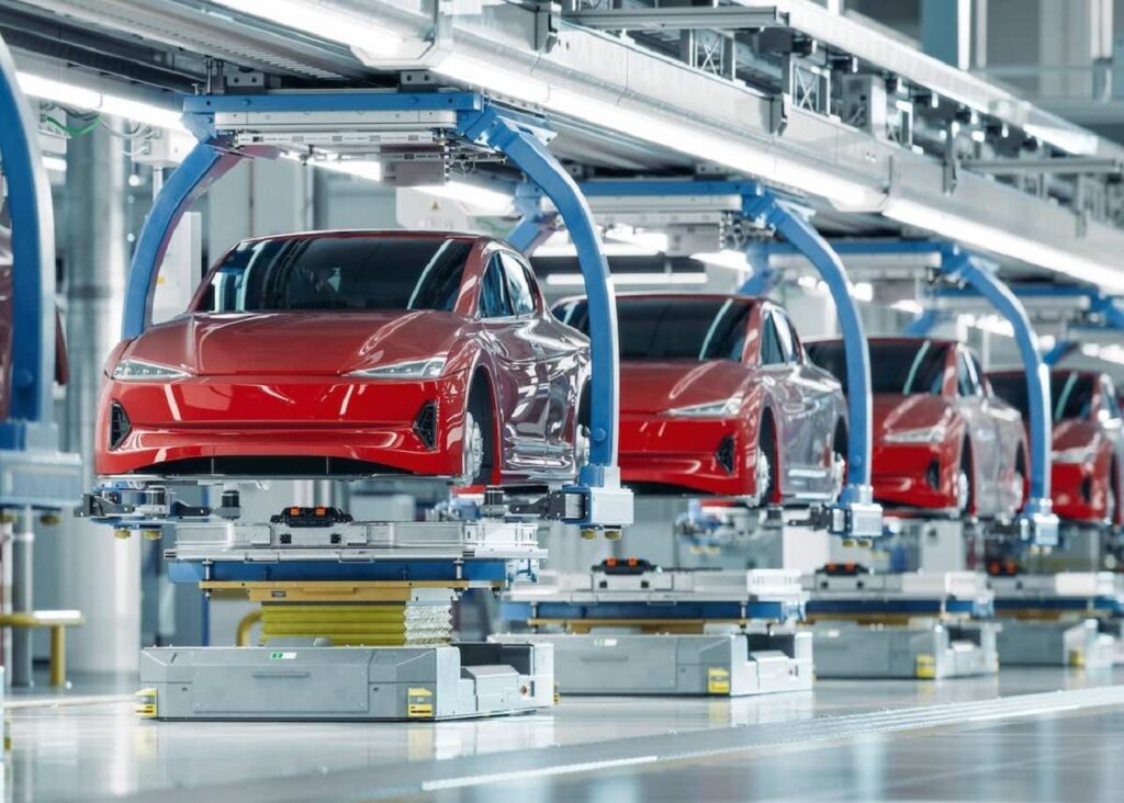 L’auto elettrica non decolla: previsti 50.000 licenziamenti tra i fornitori europei