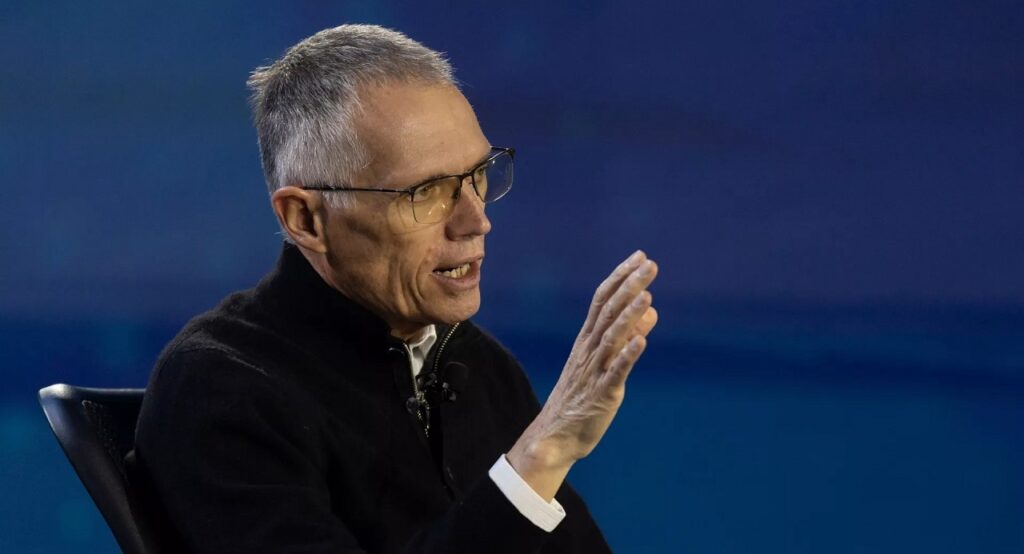 Stellantis sarebbe già alla ricerca di un erede per Carlos Tavares