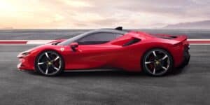 John Elkann ha guidato la Ferrari elettrica: “E’ davvero un’auto incredibile”