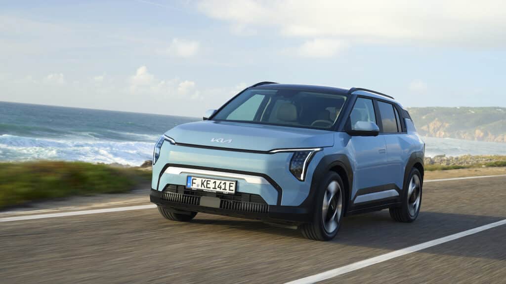 Kia EV3: il SUV compatto elettrico arriva nelle concessionarie italiane