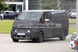 Kia PV5 2026: il furgone elettrico si mostra su strada [FOTO SPIA]
