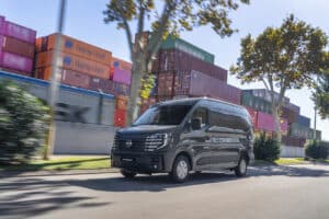 Nissan Interstar 2024: arriva in Italia, a partire da 35.200 euro [FOTO]