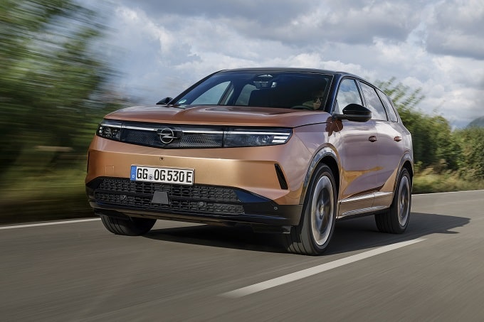 Nuovo Opel Grandland: l’audace SUV del Fulmine disponibile da 35.500 €