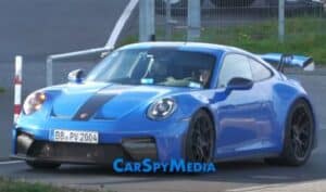 Porsche 911 GT3 2025: la nuova super sportiva corre veloce in pista [VIDEO SPIA]