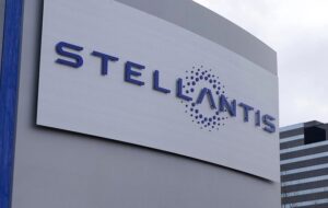 Stellantis a caccia del successore di Tavares: il toto-nomi per l’incarico di CEO