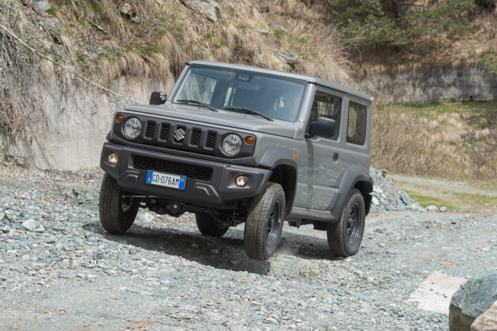 Suzuki Jimny Pro: PROVA SU STRADA della versione autocarro N1, a 23.400 euro