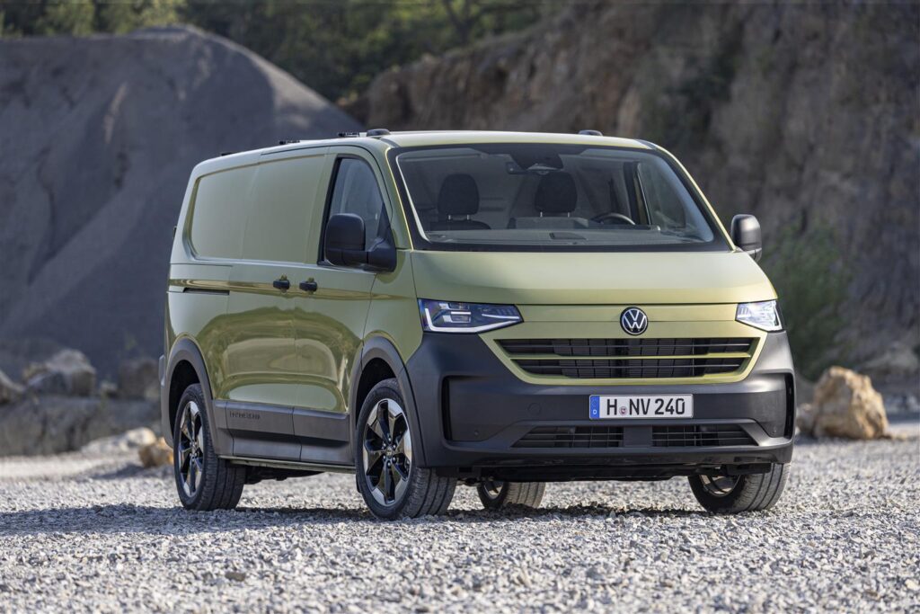 Nuovi Volkswagen Transporter e Caravelle in anteprima all’IAA Transportation di Hannover [FOTO]