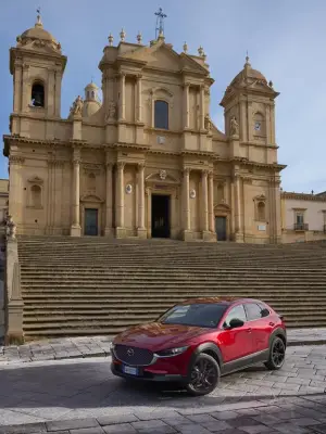 Mazda CX-30 e Mazda 3 2025 - Prova su strada - 104