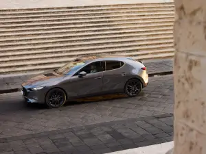 Mazda CX-30 e Mazda 3 2025 - Prova su strada - 130