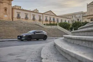Mazda CX-30 e Mazda 3 2025 - Prova su strada - 144
