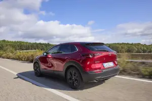 Mazda CX-30 e Mazda 3 2025 - Prova su strada - 142