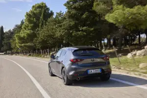 Mazda CX-30 e Mazda 3 2025 - Prova su strada - 146
