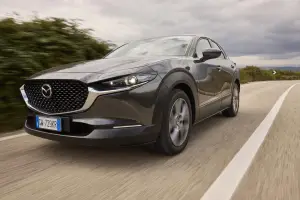 Mazda CX-30 e Mazda 3 2025 - Prova su strada - 153