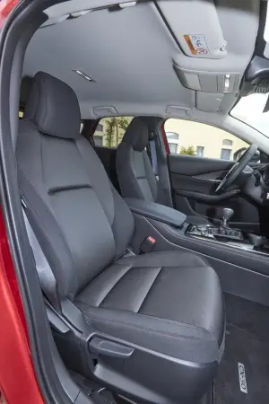 Mazda CX-30 e Mazda 3 2025 - Prova su strada - 75