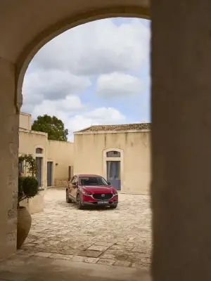 Mazda CX-30 e Mazda 3 2025 - Prova su strada - 80